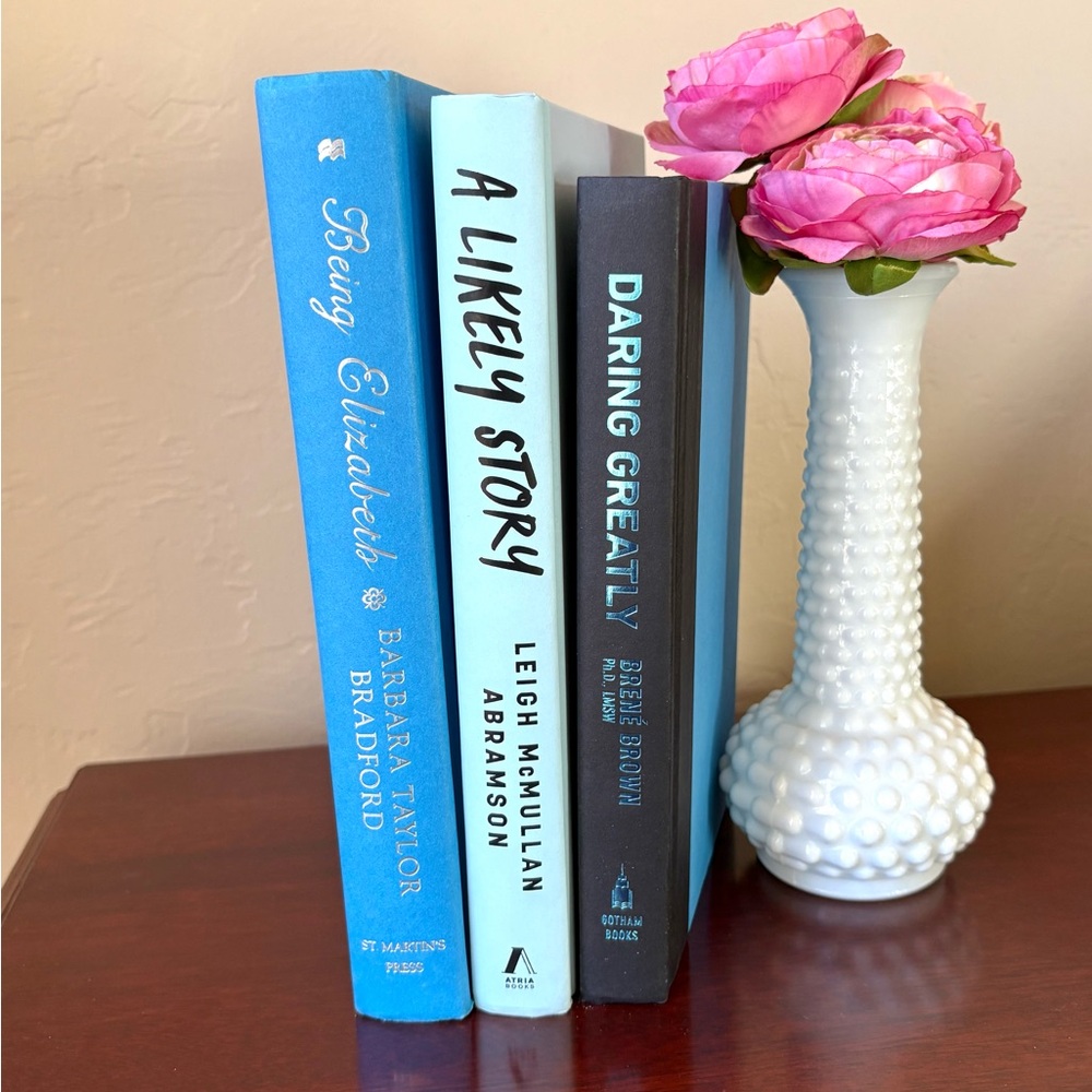 Set of 3 Styling Hardback Books Multiple Shades of Blue